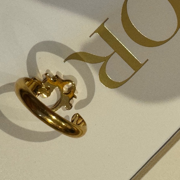 Authentic Christian Dior adjustable size ring - Picture 6 of 6